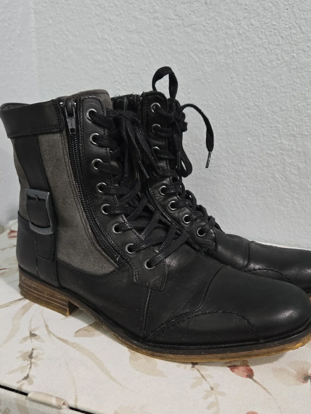 Steve Madden Leather Shoes Lace Up Style